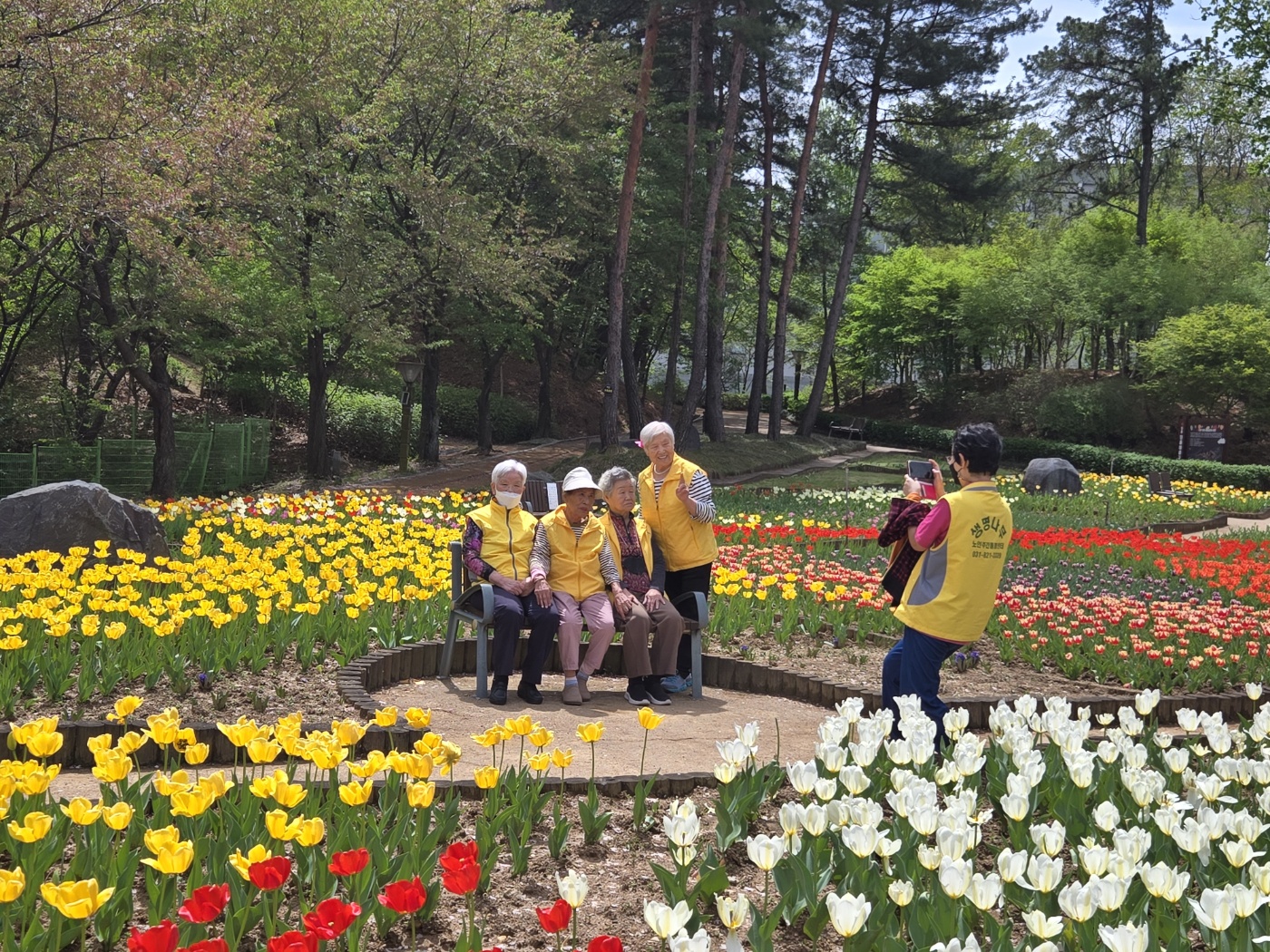 2001166927_SgaMVAIZ_e03f9e30f7ecae02cc6db94478117c2d0936763b.jpg 이미지크게보기